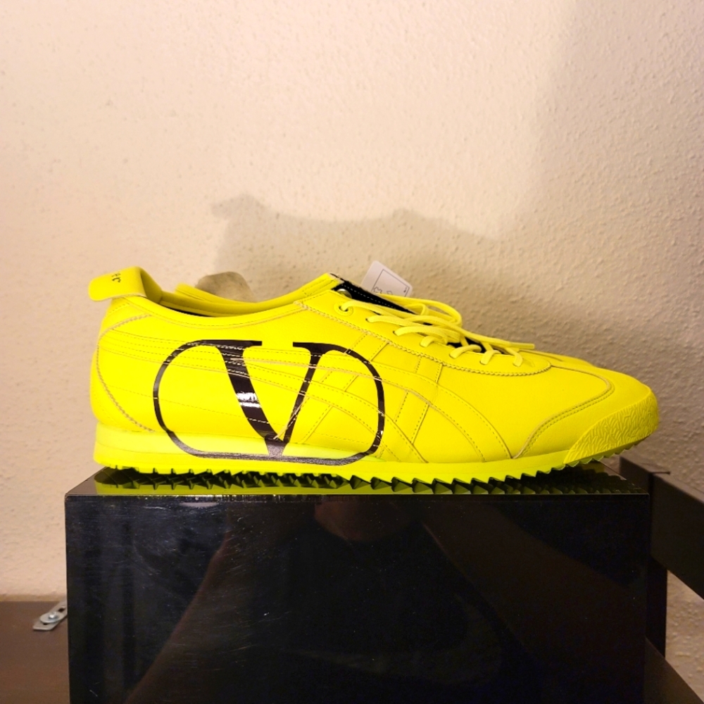 NWB Onitsuka Tiger × Valentino sneakers